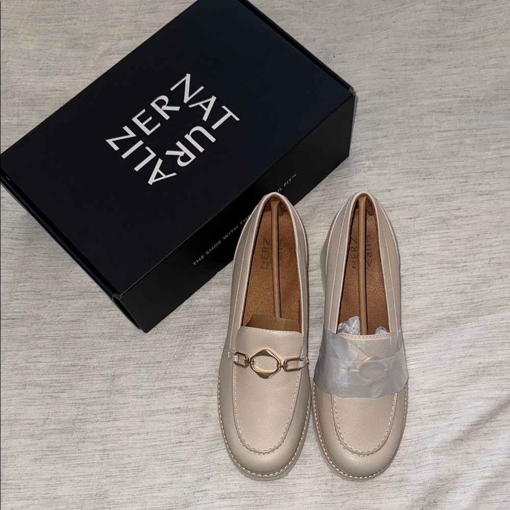 Naturalizer Beige Loafers with Gold Accent